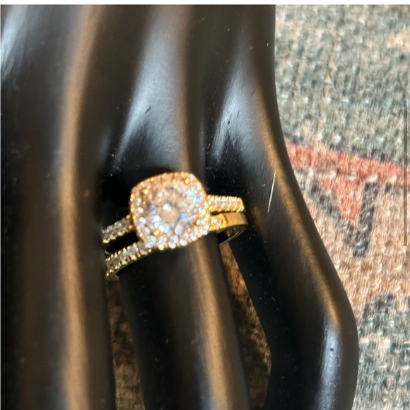 NIB MODERN GENTS Set of 2 Rings The Evermore Gold Wedding/ Engagement Set - Sz 7 - Picture 7 of 13